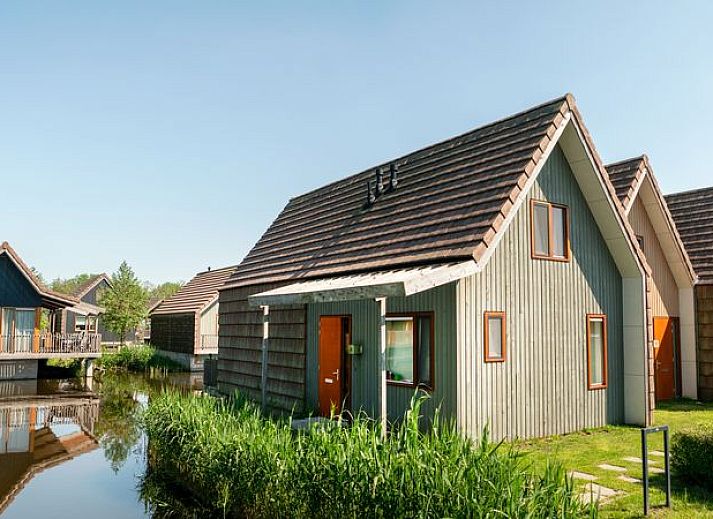 Guest house 670846 - Bungalow Groene hart - De Reeuwijkse Plassen | 4-persoons waterwoning - Extra toega
