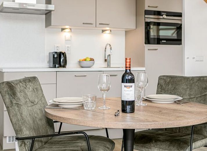 Guest house 670847 - Bungalow Groene hart - De Reeuwijkse Plassen | 2-persoons waterwoning | 2L
