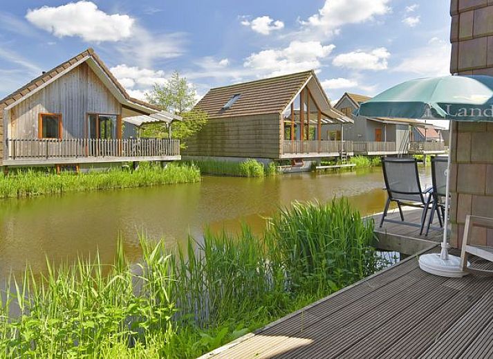 Guest house 670847 - Bungalow Groene hart - De Reeuwijkse Plassen | 2-persoons waterwoning | 2L