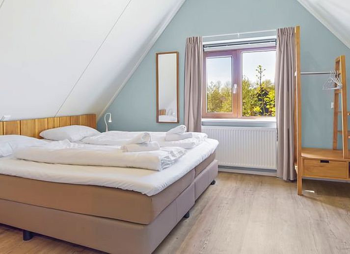 Guest house 670847 - Bungalow Groene hart - De Reeuwijkse Plassen | 2-persoons waterwoning | 2L