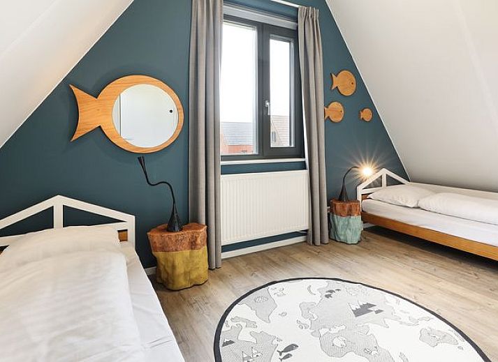 Kinderkamer in De Reeuwijkse Plassen 6-persoons kinderwoning 6CK2 in Reeuwijk, Zuid-Holland, met speelse decoratie.