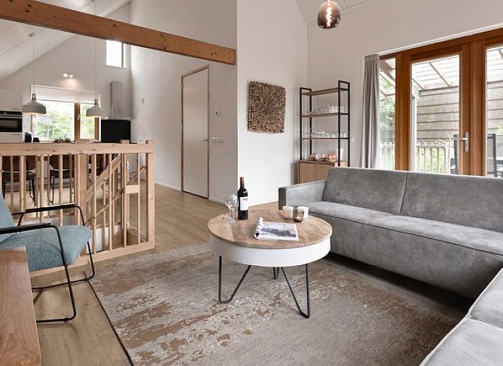 Guest house 670856 - Bungalow Groene hart - De Reeuwijkse Plassen | 6-persoons waterwoning | 6C2