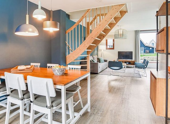 Guest house 670856 - Bungalow Groene hart - De Reeuwijkse Plassen | 6-persoons waterwoning | 6C2