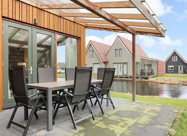 Guest house 670856 - Bungalow Groene hart - De Reeuwijkse Plassen | 6-persoons waterwoning | 6C2