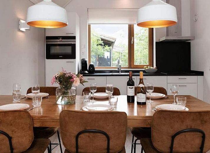 Guest house 670856 - Bungalow Groene hart - De Reeuwijkse Plassen | 6-persoons waterwoning | 6C2
