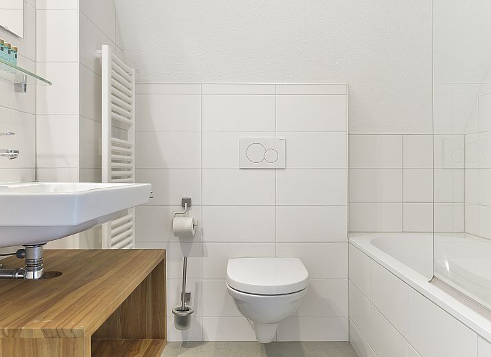 Verblijf 670874 - Bungalow Groene hart - De Reeuwijkse Plassen | 10-persoons waterwoning - De Venen |