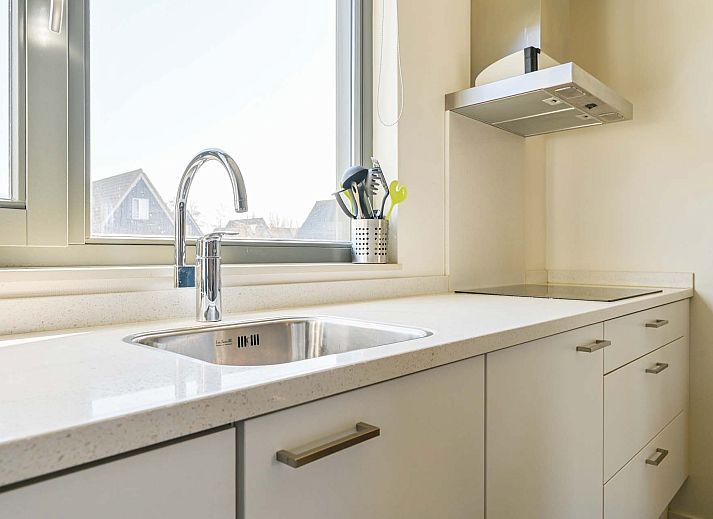 Cozy detached house in Reeuwijk, vacation home in Green Heart, South Holland with green surroundings.