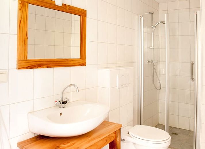 Vacation home in Nieuwveen surrounded by grazing cows in the Green Heart of South Holland.