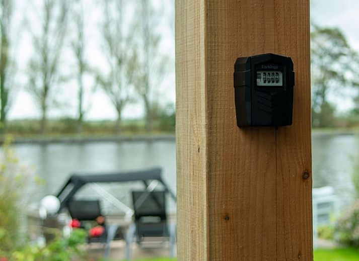 Ferienhaus in Alphen aan den Rijn mit schoener Terrasse und gruenem Garten, gelegen im Gruenen Herzen von Suedholland.
