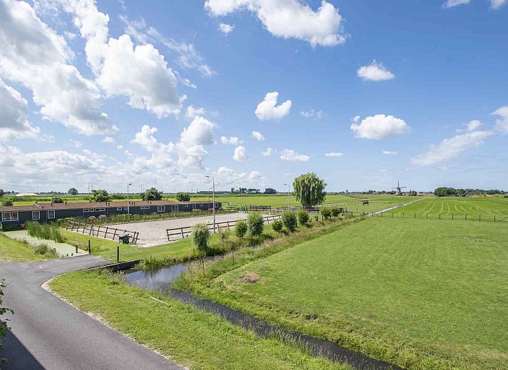 Beautiful views of nature surrounding vacation home ZH057 in Rijpwetering, Green Heart South Holland.