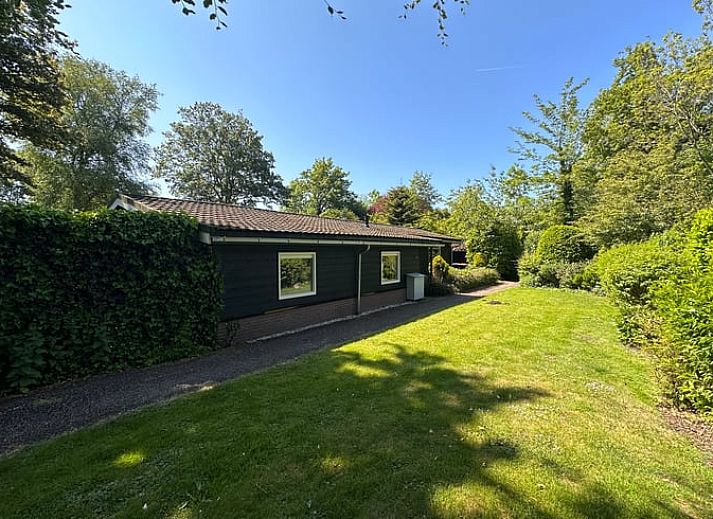 Geraeumige Terrasse im Huisje in Zevenhoven, Ferienhaus in Groene Hart, Suedholland