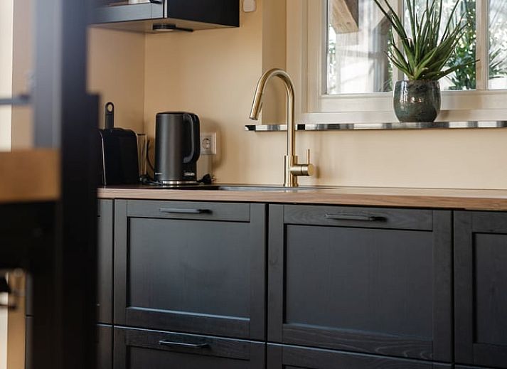 Charmantes Aeusseres des Cottage in Bodegraven, Ferienunterkunft in Suedholland.