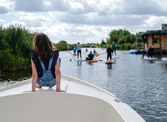 Geniet van de rust bij Vakantiehuisje in Aarlanderveen, gelegen in het Groene Hart van Zuid-Holland, met een prachtig uitzicht op de natuur.