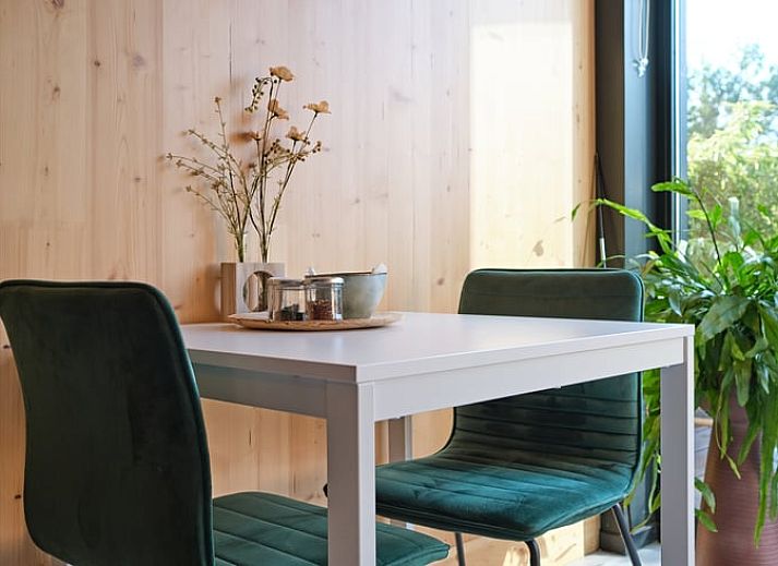 Stilvoller Eingang zum Ferienhaus Huisje in Boskoop in Groene Hart, Suedholland.