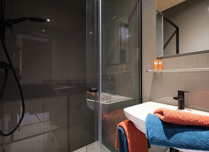 Stilvoller Eingang zum Ferienhaus Huisje in Boskoop in Groene Hart, Suedholland.