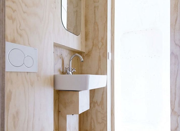 Interior of Cottage in Oud Ade, bright interior with views of nature, South Holland.