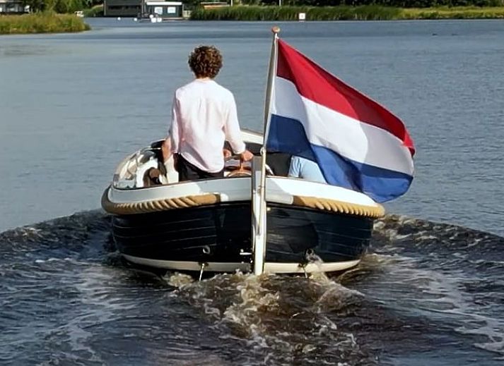 Cozy sitting area in Cottage in Oud Ade, vacation home in Green Heart, South Holland.