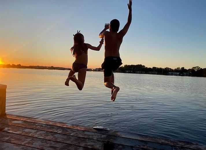 Cozy sitting area in Cottage in Oud Ade, vacation home in Green Heart, South Holland.