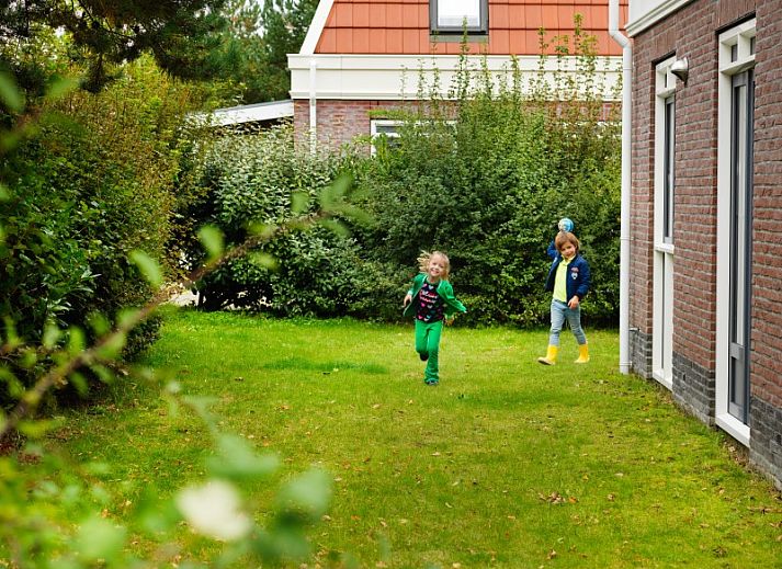 Guest house 680110 - Bungalow Noordzeekust - Tulp & Zee