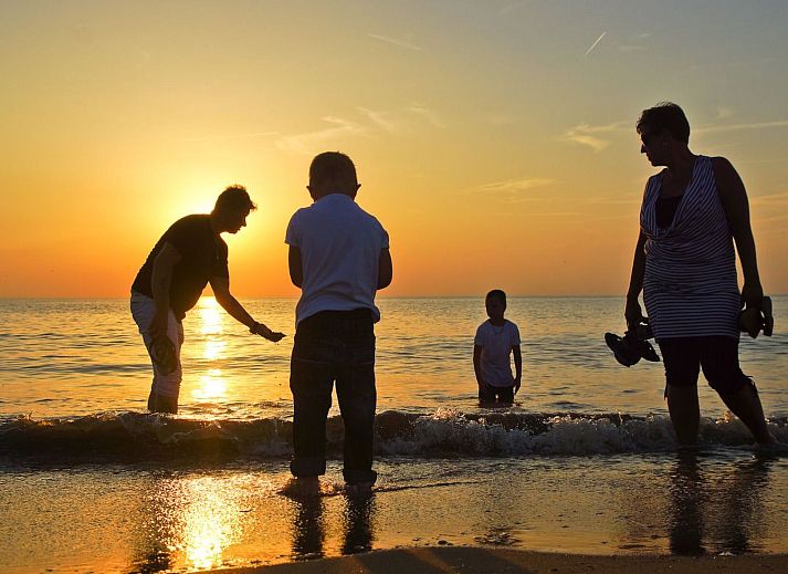 Unterkunft 6801110 - Ferienhaus Noordzeekust - Vakantiehuis mit Wallbox