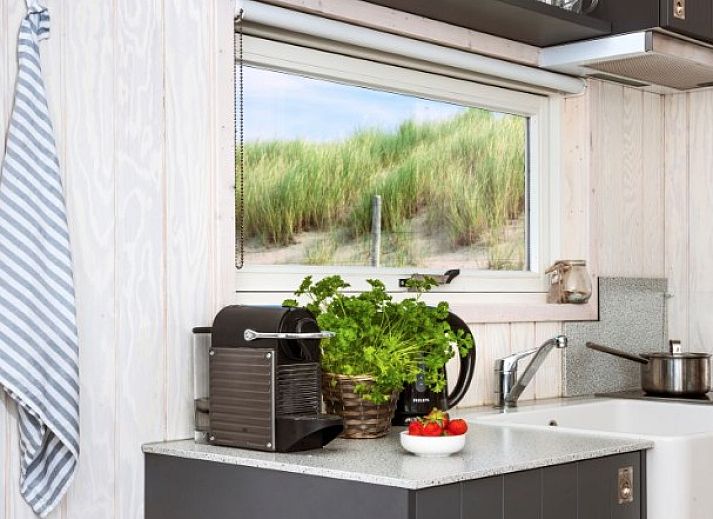 Unterkunft 6804123 - Ferienhaus Noordzeekust - 5 pers. Haagsestrandhuisje.
