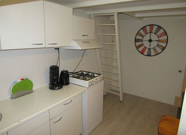 Unterkunft 680808 - Ferienhaus Noordzeekust - Vakantiehuis "Emmastraat" mit Terrasse