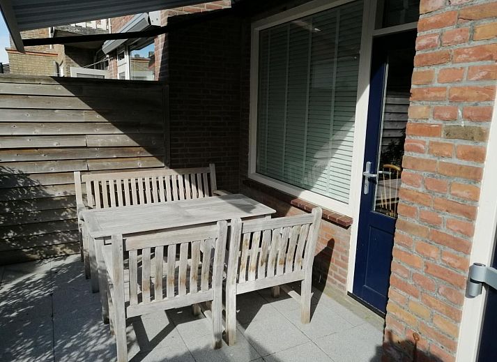 Unterkunft 680808 - Ferienhaus Noordzeekust - Vakantiehuis "Emmastraat" mit Terrasse