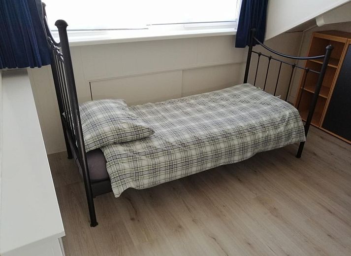 Unterkunft 680808 - Ferienhaus Noordzeekust - Vakantiehuis "Emmastraat" mit Terrasse