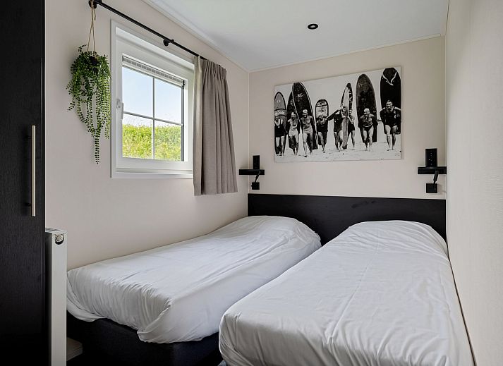 Aerial photo of Duinchalet vacation park in Ouddorp, surrounded by nature.