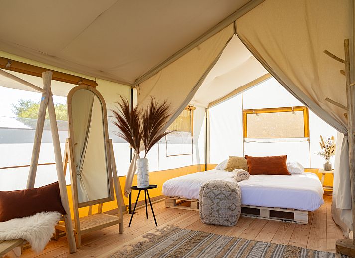 Guest house 690105 - Tent house Voorne Putten/Hoekse waard - Safaritent Lodge (inclusief ontbijt)