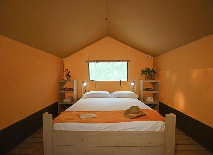 Verblijf 690106 - Tenthuis Voorne Putten/Hoekse waard - Safaritent Cozy (inclusief ontbijt)
