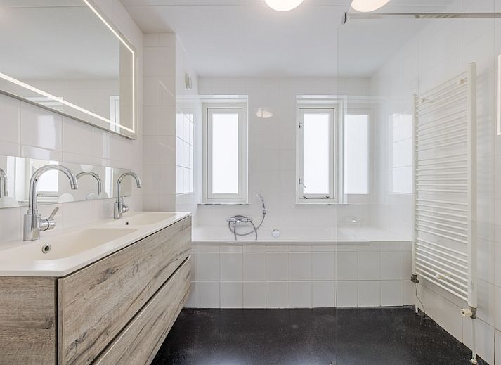 Guest house 690413 - Bungalow Voorne Putten/Hoekse waard - CF Comfort