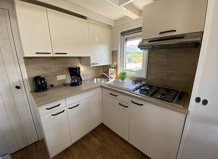 Vrijstaande woning in Hellevoetsluis met zonnig terras, ideaal vakantiehuis op Voorne Putten in Zuid-Holland omgeven door natuur.