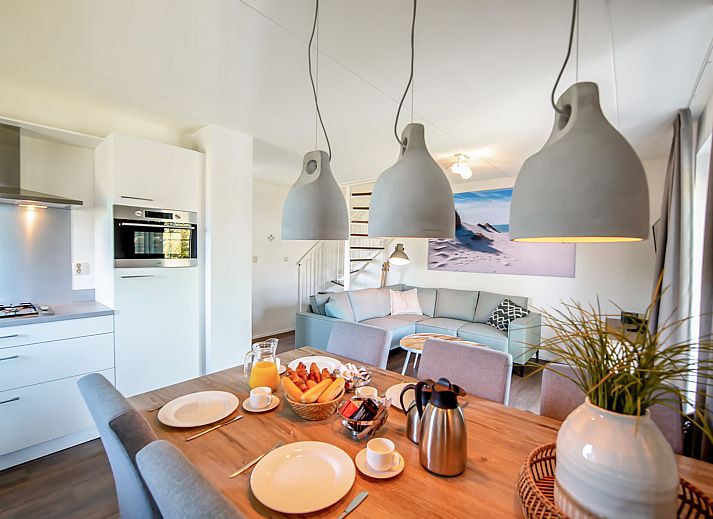 Stylish living room with modern furnishings in Holiday home Citta Romana, Hellevoetsluis, South Holland.