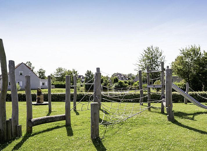 Spacious dining room and kitchen in Holiday home Citta Romana, Hellevoetsluis, perfect for family dinners in South Holland.