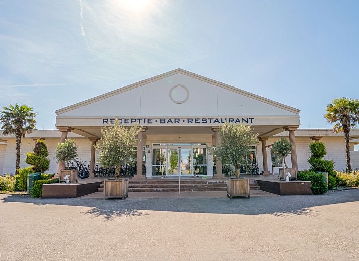 Indoor pool of Holiday home Citta Romana in Hellevoetsluis, ideal for relaxation in Voorne Putten.