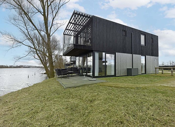 Verblijf 691518 • Vakantiewoning Voorne Putten/Hoekse waard • Vrijstaande woning in Zwartewaal