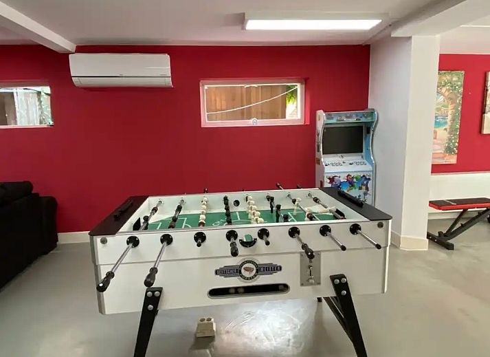 Verblijf 700801 - Vakantiewoning Rotterdam eo - Luxe villa met speeltuin in centrum