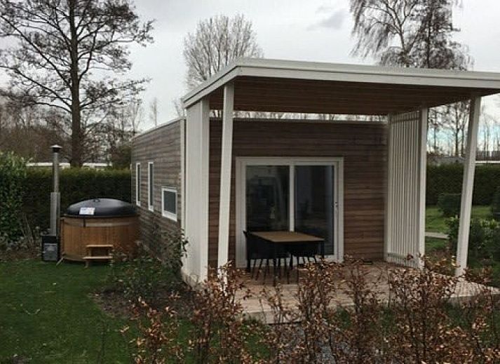 Verblijf 701162 • Vakantiewoning Rotterdam eo • Tiny Cottage Hottub 2+2