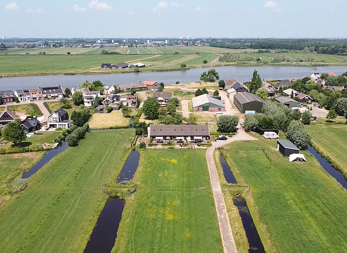 ZH043 vakantiehuis in Ouderkerk-aan-den-IJssel met landelijke omgeving in Zuid-Holland.