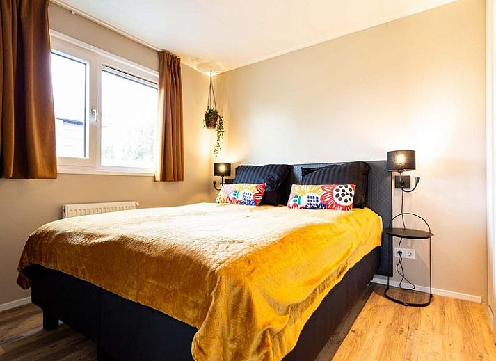 Geniet van de rust bij Leijhoeve 6 personen Wellness, vakantiehuis in Nieuwerkerk aan den IJssel met uitzicht op het water.