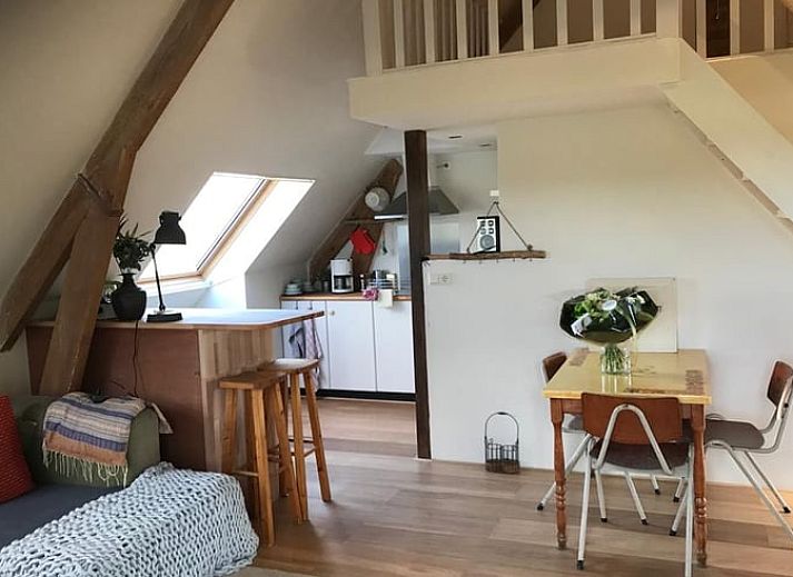 Betoverende zonsondergang bij Vakantiehuisje in Groesbeek, Rijk van Nijmegen, Gelderland, met uitzicht op de landelijke omgeving.