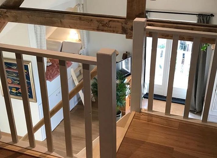 Gezellig vakantiehuisje in Groesbeek, Rijk van Nijmegen, Gelderland, omgeven door serene natuur en een prachtig ochtendlandschap.