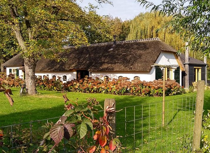 Modernes Badezimmer im Ferienhaus in Overasselt, Ferienunterkunft in Gelderland.