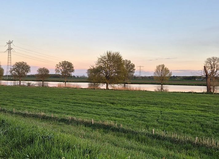 Stylish bathroom with sink in Cottage in Overasselt, perfect for a luxury vacation in Rijk van Nijmegen, Gelderland.