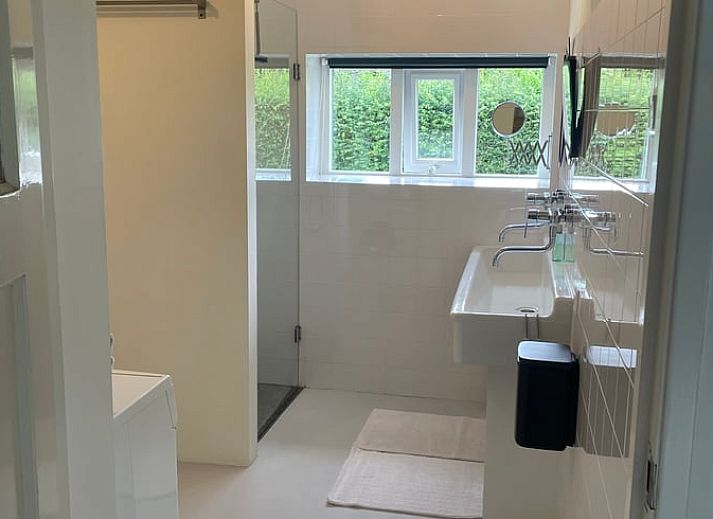 Exterior view of Cottage in Erlecom, vacation home in Rijk van Nijmegen, Gelderland.