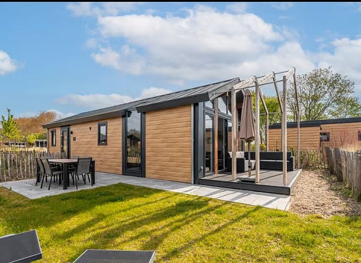 Verblijf 990136 - Vakantiewoning Schouwen-Duiveland - Chalet De Zeester nr. 718 - Strandpark de Zeeuwse Kust