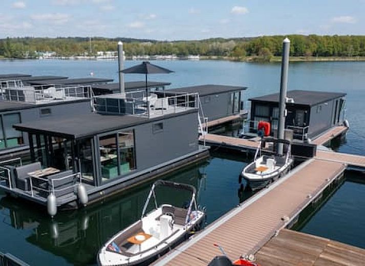 Huren Houseboat Middelaar