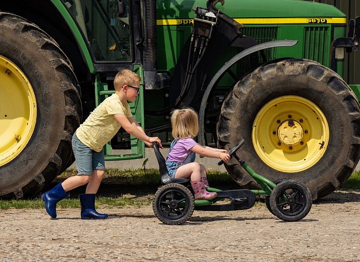 FarmCamps Holzik Stables