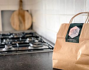 Vollstndig ausgestattete Kche des Ferienhauses De Vuurtoren in De Cocksdorp Texel.